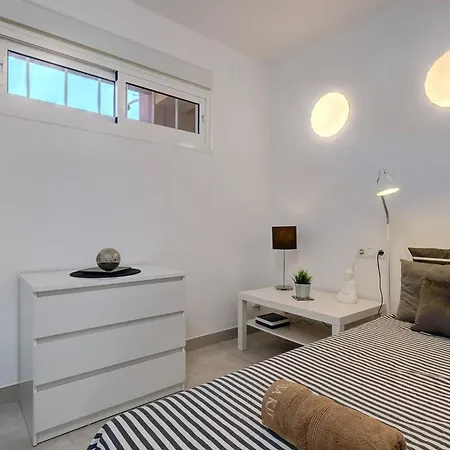 019 Stylish 3 Bed Ibensa Square Apt, Near Beach & Bars Benalmádena Exterior photo