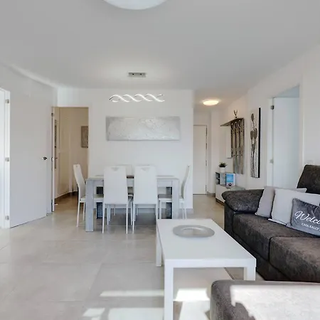 019 Stylish 3 Bed Ibensa Square Apt, Near Beach & Bars Benalmádena Exterior photo
