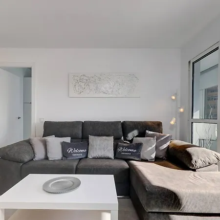 019 Stylish 3 Bed Ibensa Square Apt, Near Beach & Bars Benalmádena Exterior photo